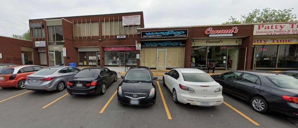 Retail Space On Busy Lawrence Avenue