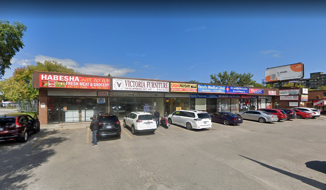 Retail/ Commercial Space On Busy Eglinton Ave.