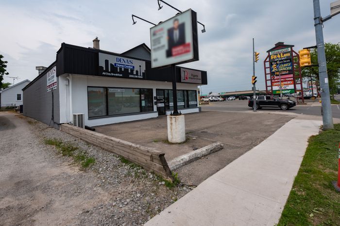 Mom & Pop Breakfast/Lunch Restaurant Niagara Falls 