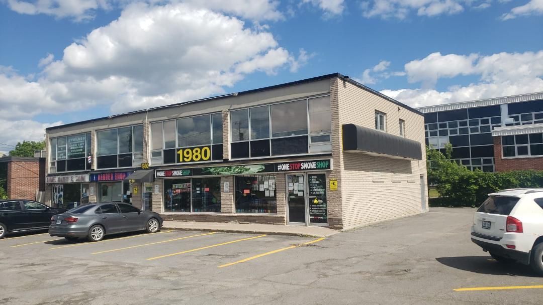 Retail/Office Plaza For Sale in Nepean