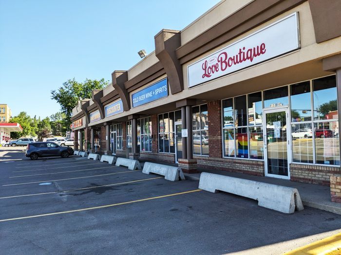 High exposure retail on Whyte and 99 Street