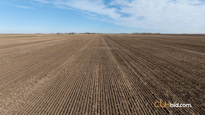 Selling Online June 6, 2024 - 916 Acres - Bow Island, AB