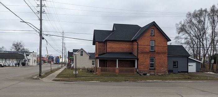 Development Opportunity in Springwater on Yonge St