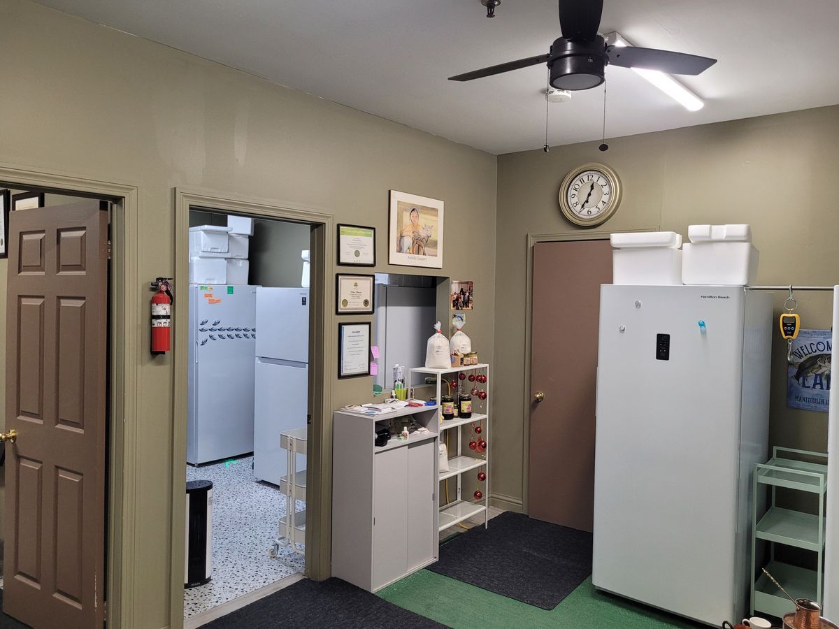Greater Toronto Grocery Store For Sale - Established and Good $$$
