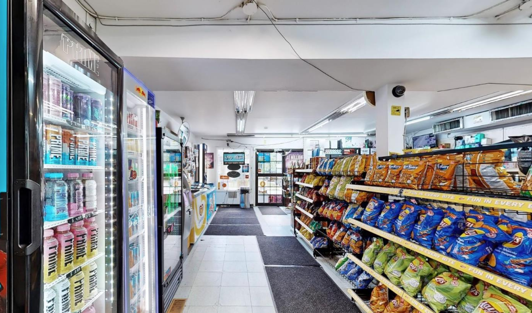 Commercial/Retail with Residential Unit for sale in Brampton