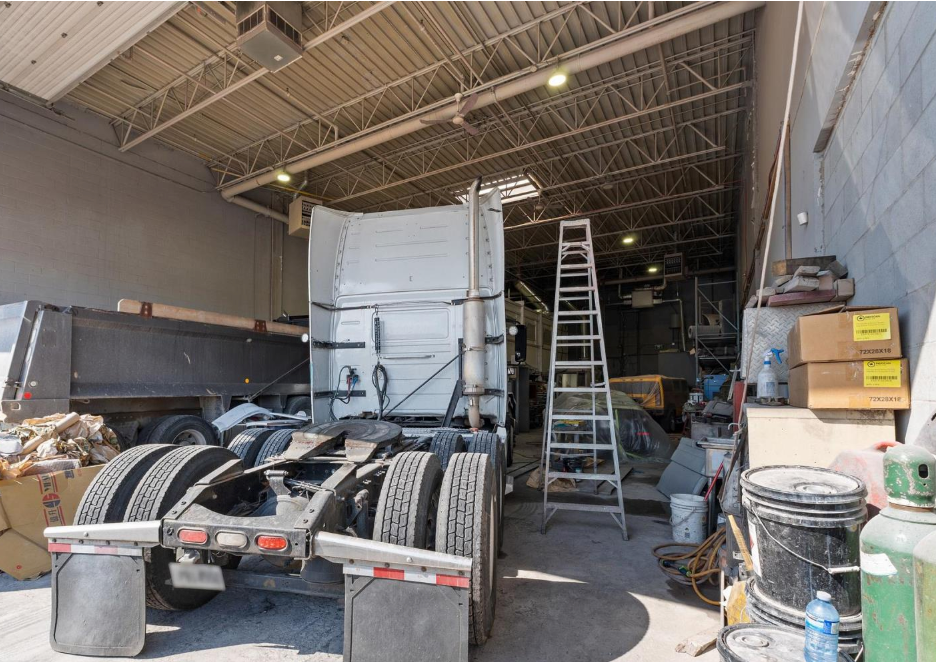 Auto Body Shop for sale in Brampton