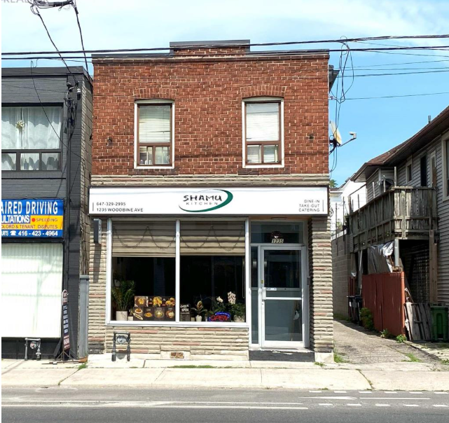 Restaurant for sale in Toronto