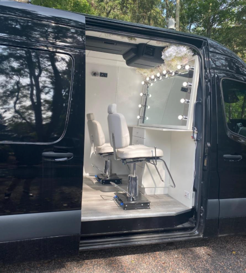 Luxury Mobile Beauty Salon on Wheels for sale in Brampton