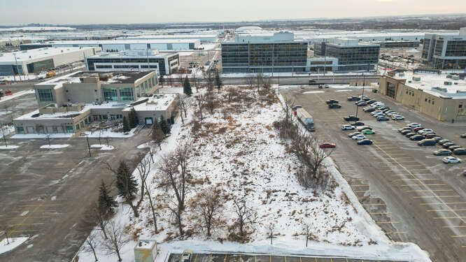 Retail Units for Sale at 401 & Hurontario Mississauga 