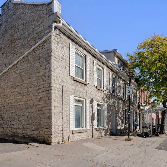 High-Yield Student Portfolio | Steps to Queen's, Hotel Dieu & KGH