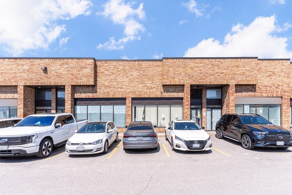 Available Large 5499 Sq Ft Industrial Unit In Mississauga