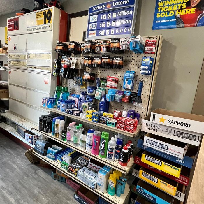 Convenience Store + LCBO + Canada Post 2 Hrs from GTA