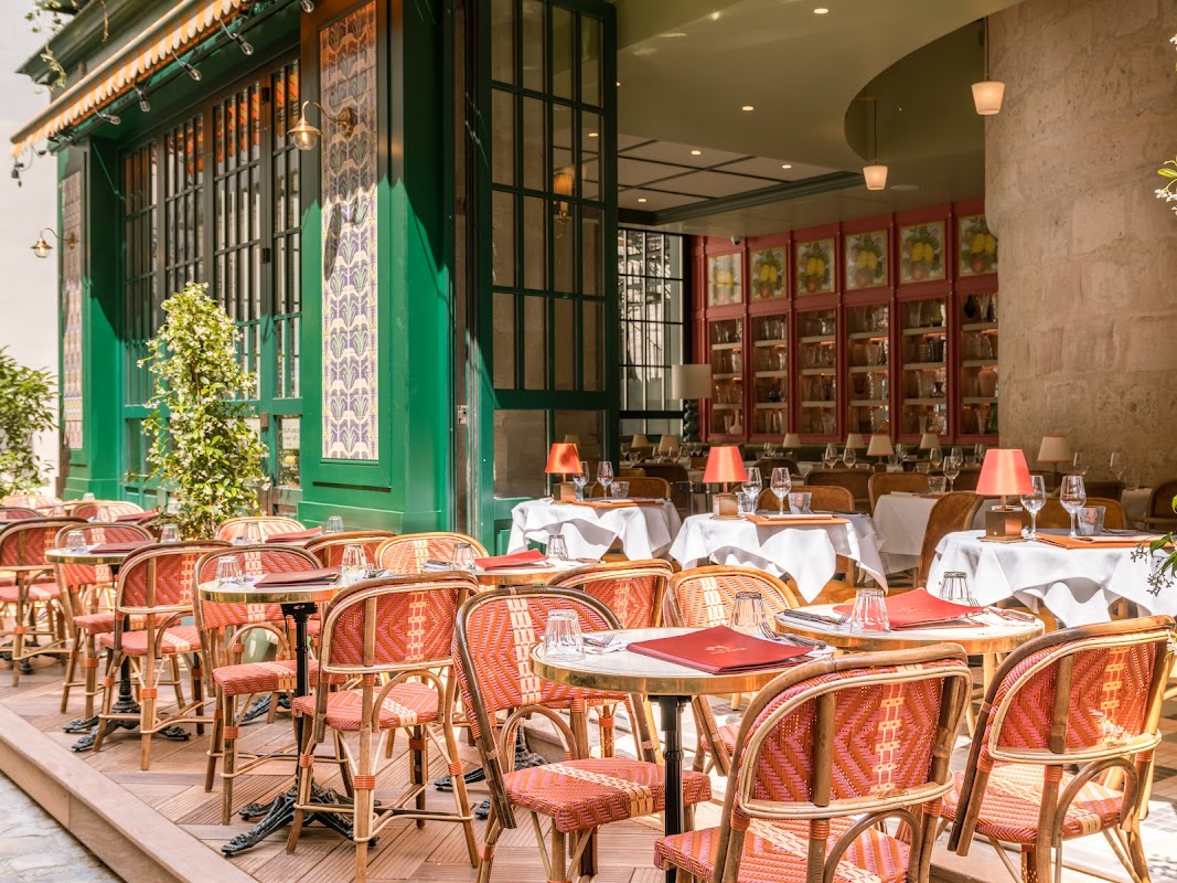 Dining room of Brasserie des Prés