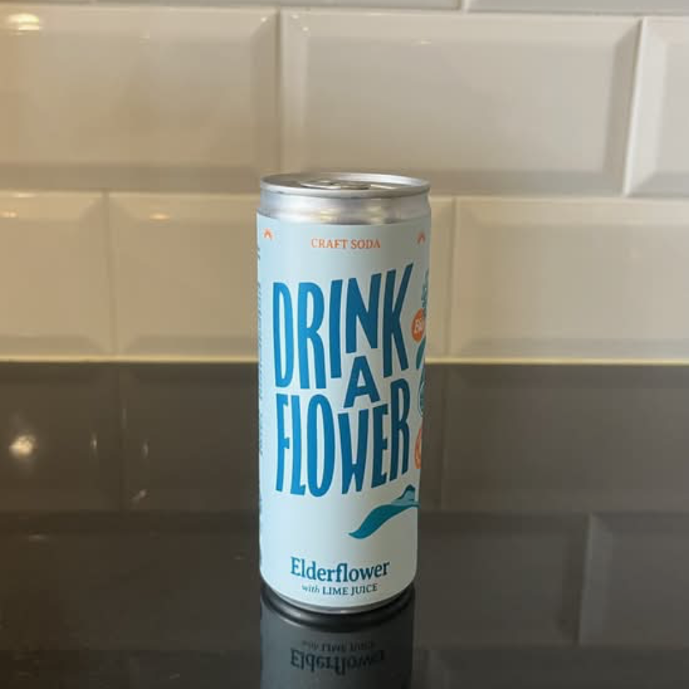 Drink a flower - elderflower lime