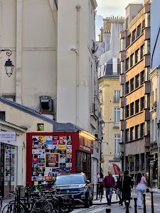 Le Point Virgule