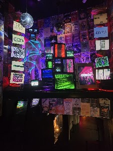 Le Sacré Comédie - Comedy club