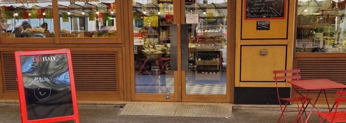 Salle du restaurant DELITALY - ÉPICERIE ITALIENNE & TRAITEUR PARIS 16