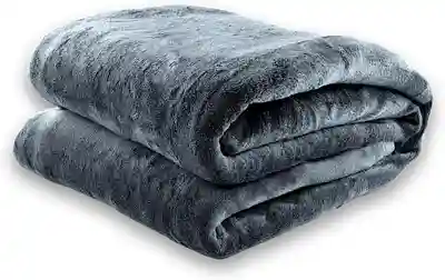 Kuscheldecke mit Ärmeln