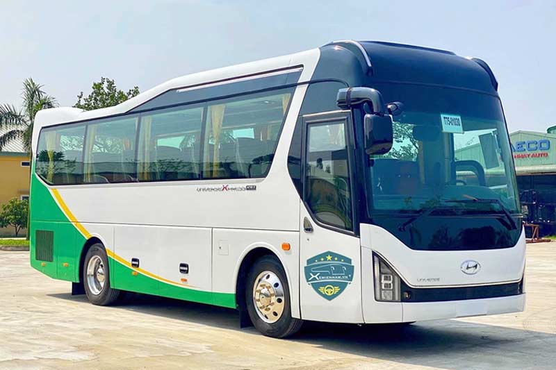 Bus Hanoi to Halong Bay