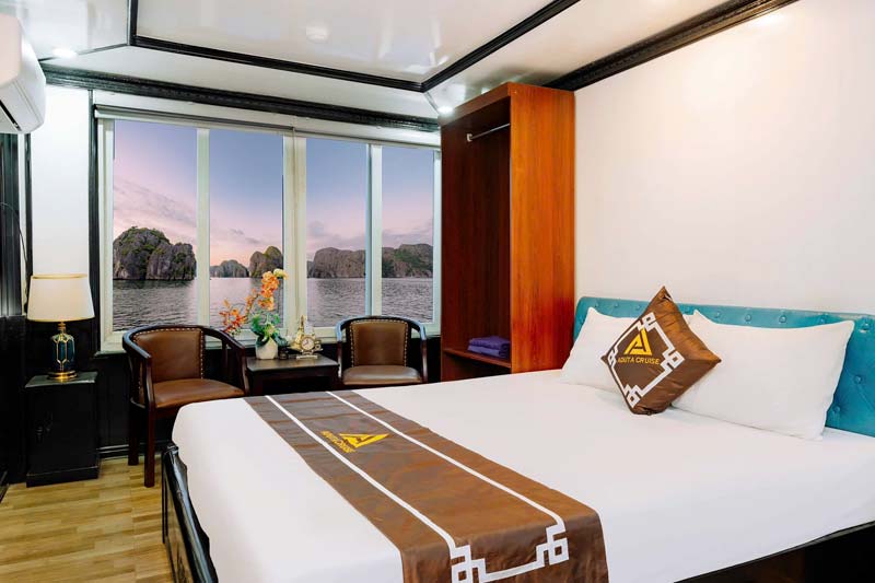 Lan ha bay cruise from Hanoi