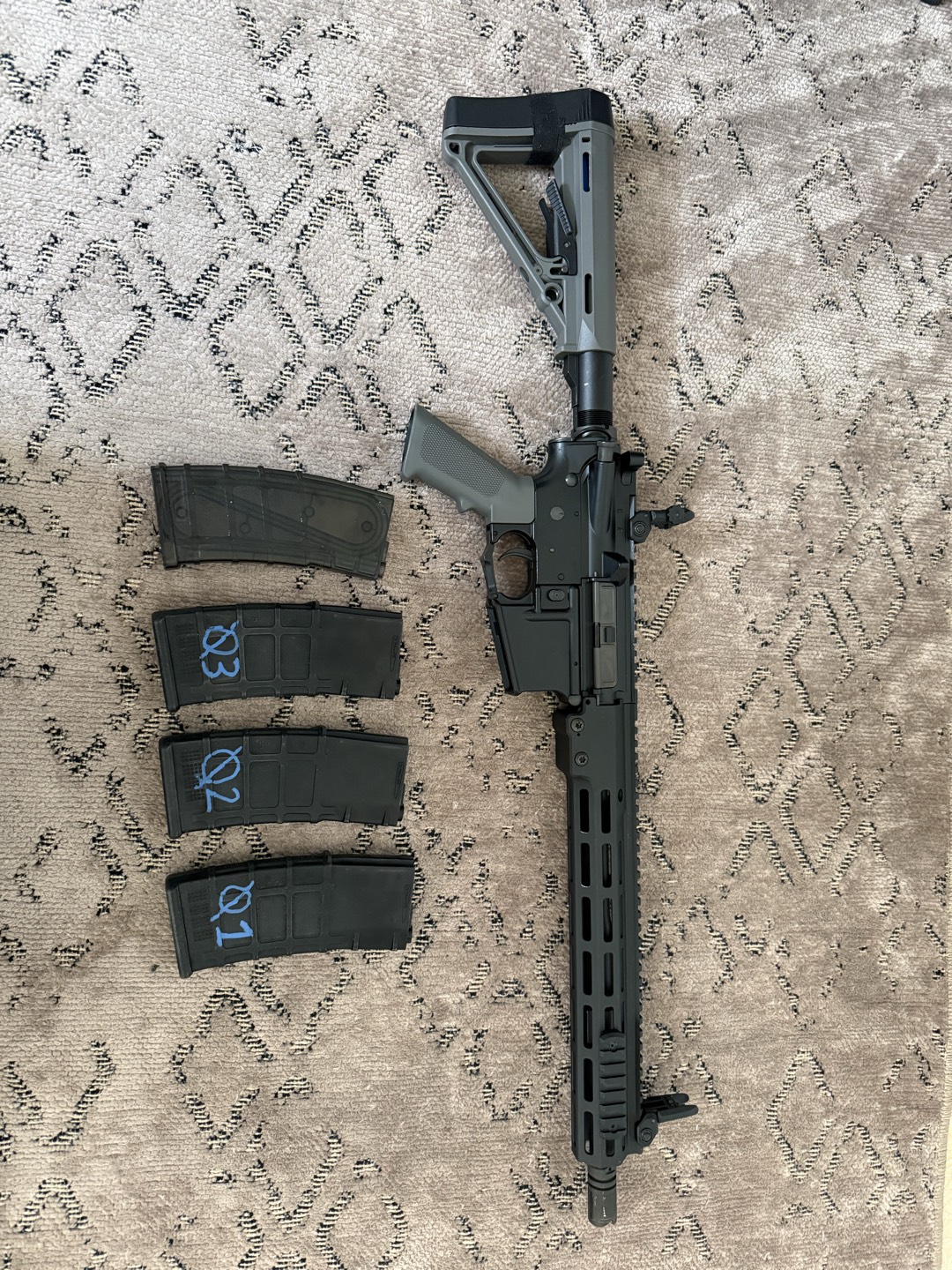 BOLT B4 URG-U M-Lok Grey