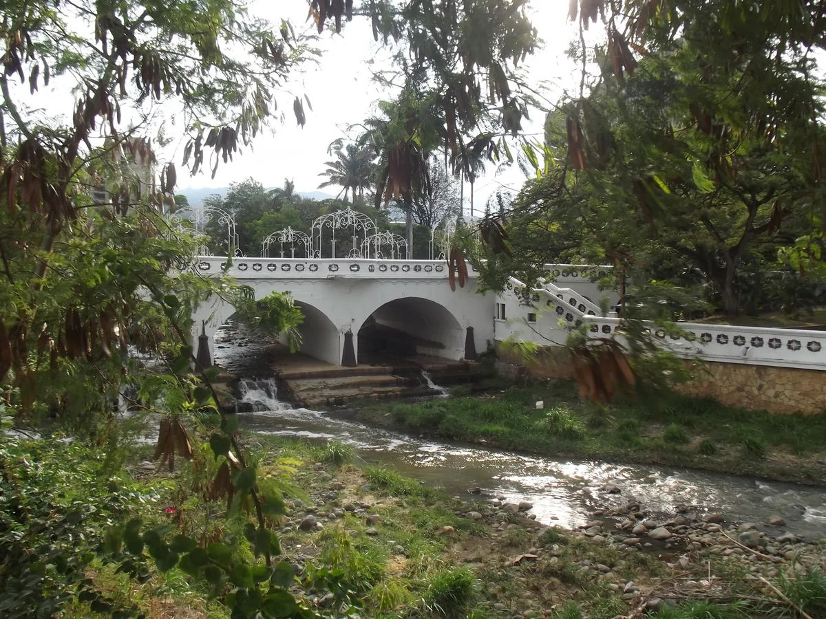 Monumento a Jorge Isaacs, Cali