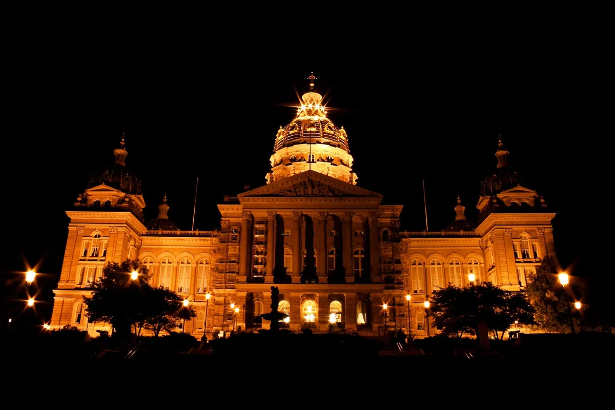 File:Iowa State Capitol (5013194363).jpg