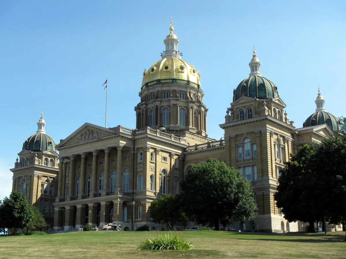 File:Iowa State Capitol - panoramio.jpg