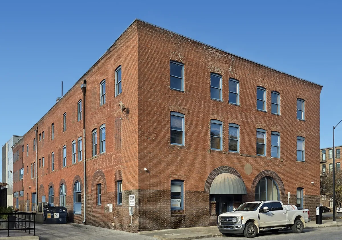 File:Davidson Bros Co Warehouse & Manufacturing Building.jpg