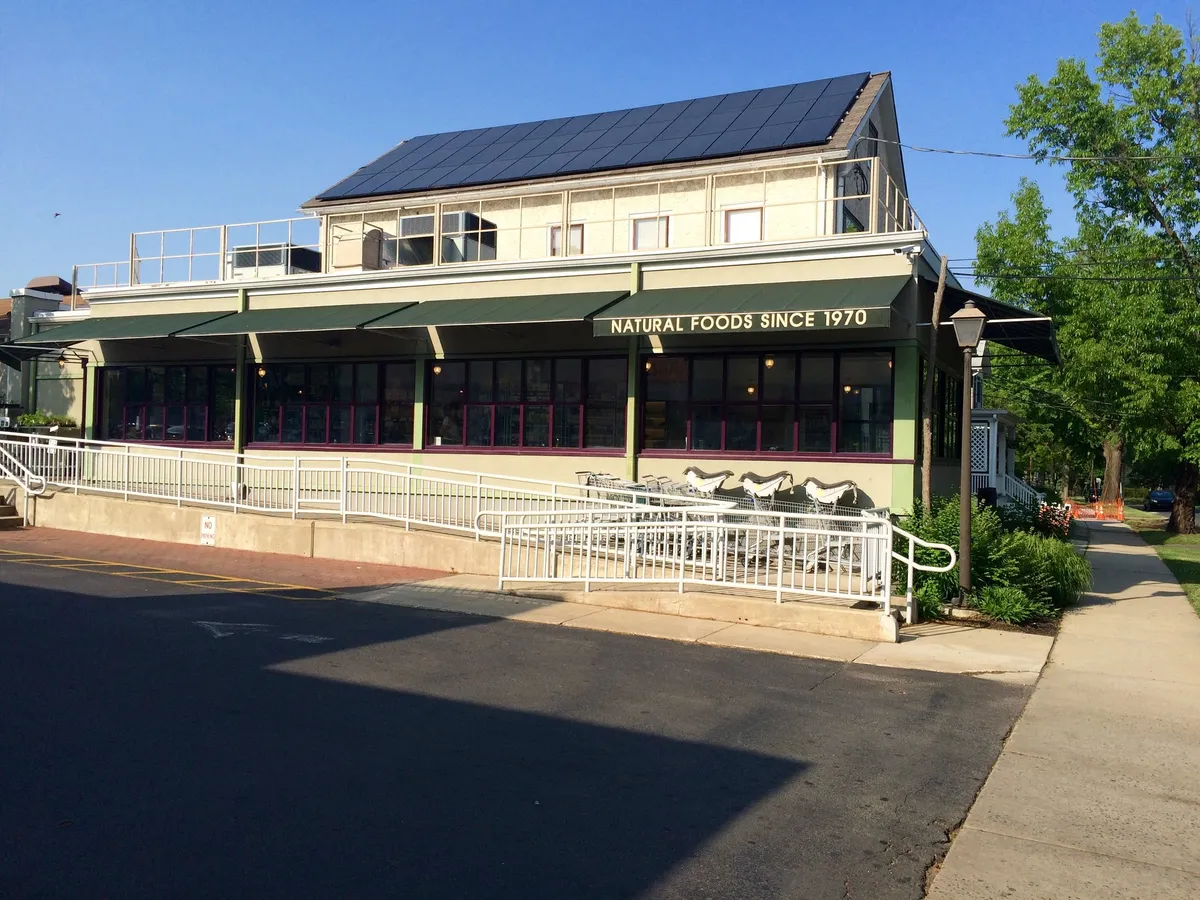 File:Whole Earth Center (Princeton, New Jersey).jpg