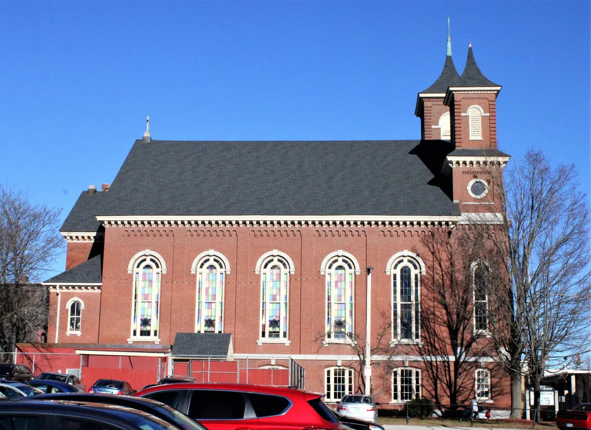 Manchester (New Hampshire) - one of the places your quest passes through