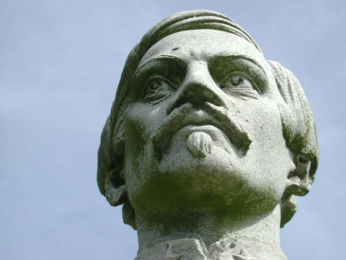 File:Dreux bust, New Orleans Feb 2005.jpg