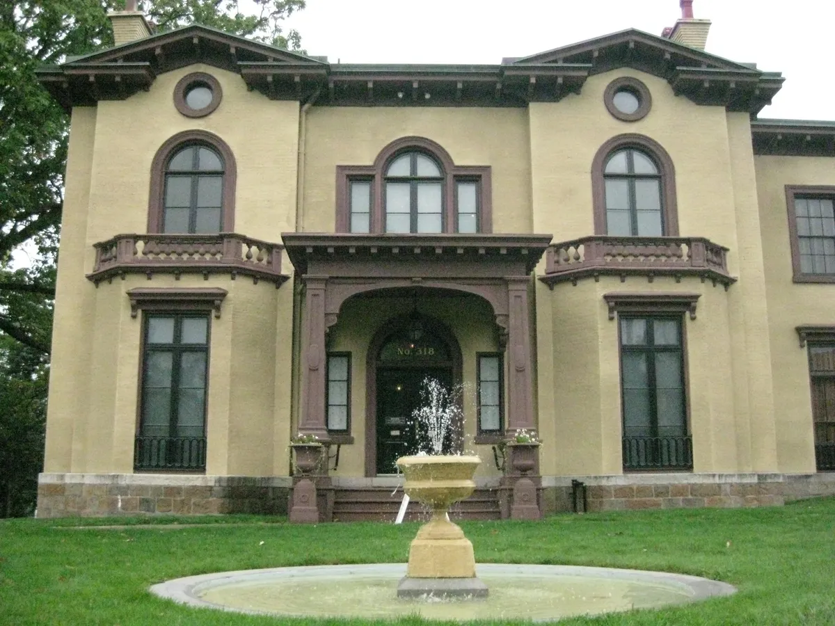 File:Fountain Elms in Utica New York taken 09302012.JPG