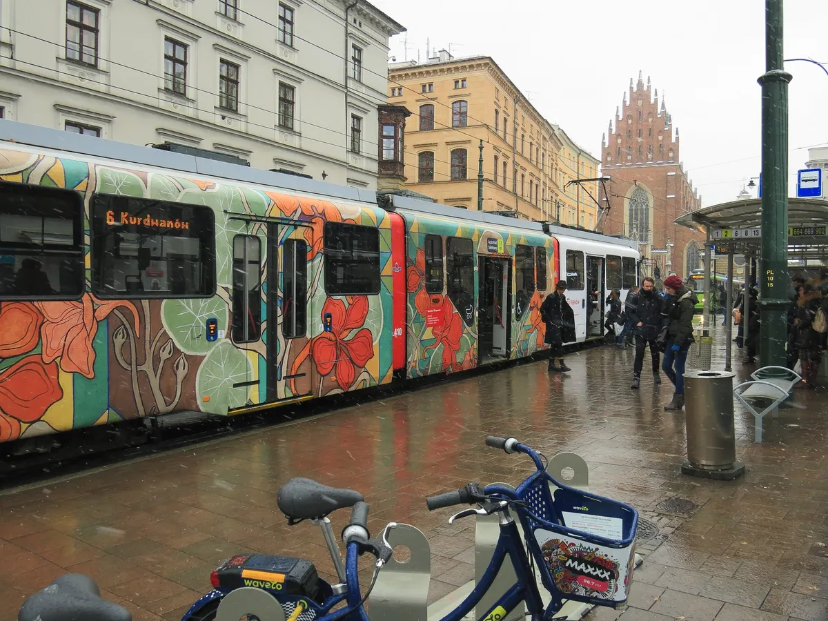 File:Plac Wszystkich Świętych w Krakowie 03.jpg