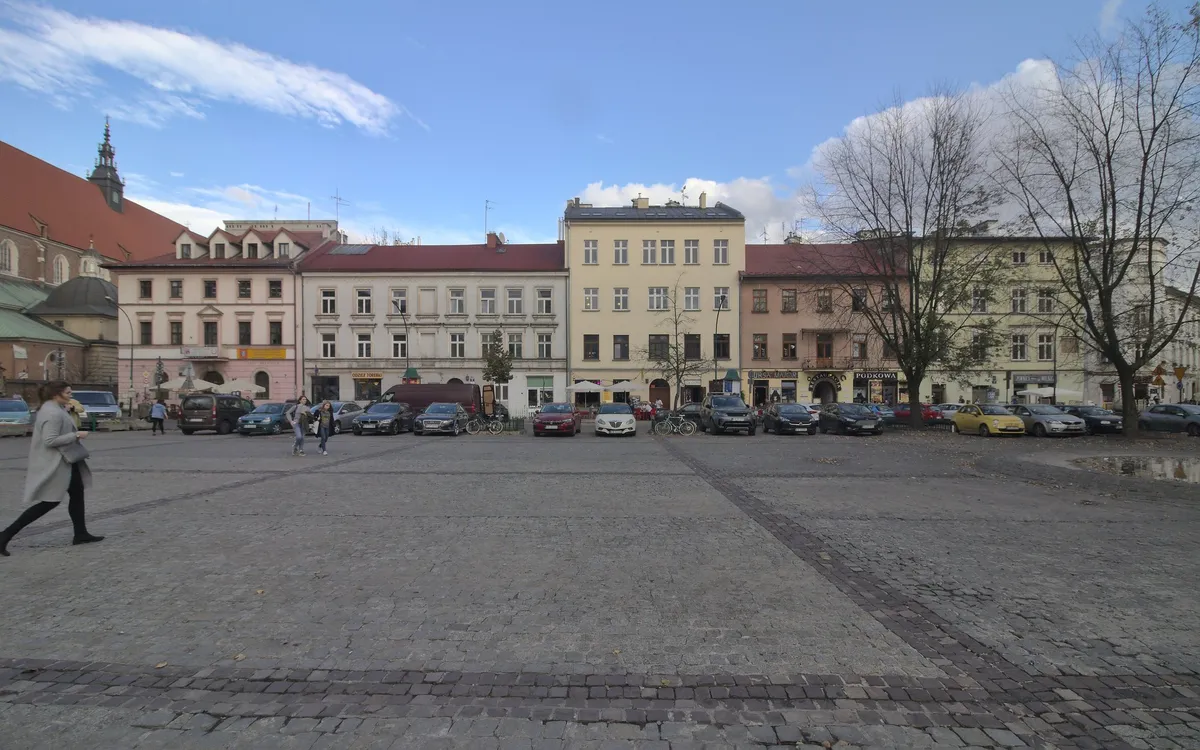 File:2018-10-30 PL Kraków I Stare Miasto, Plac Wolnica (5111