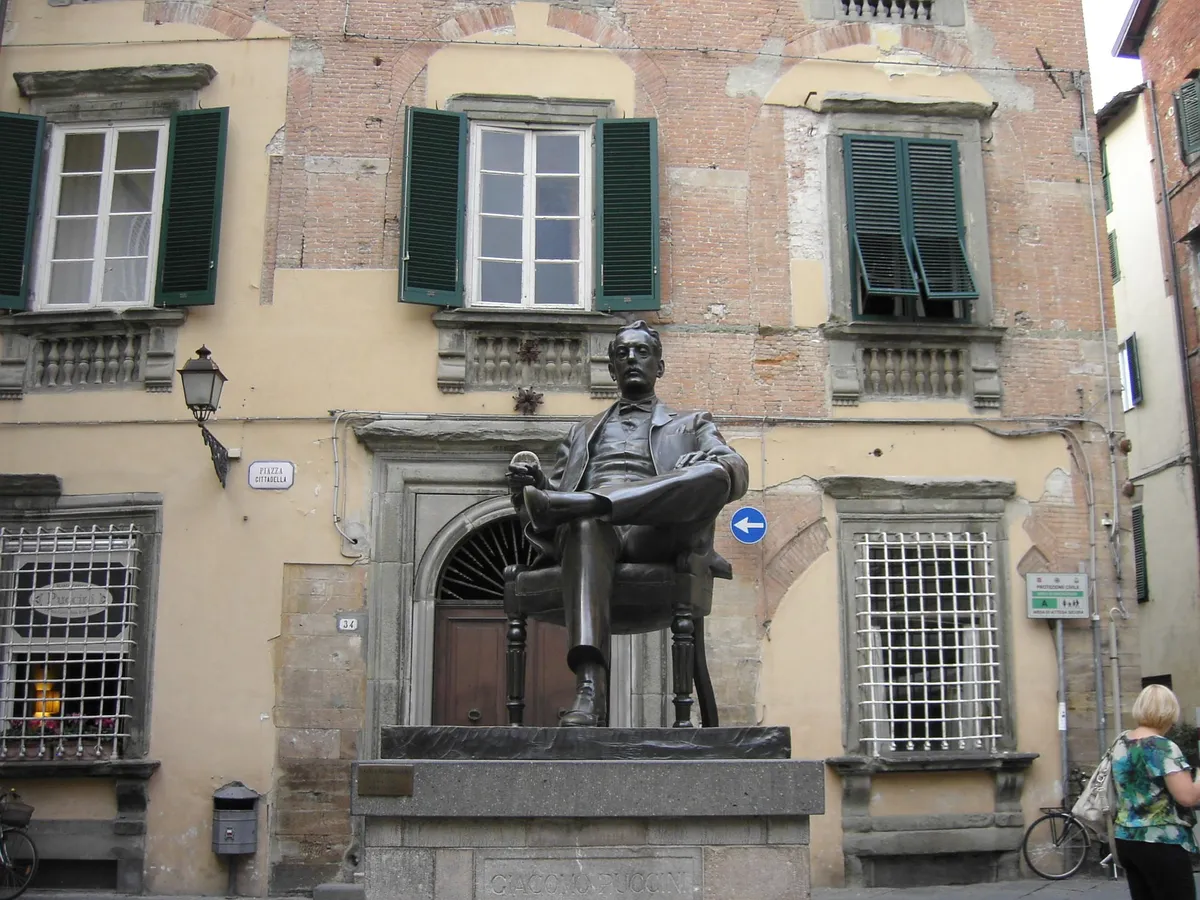 Piazza Cittadella, Lucca