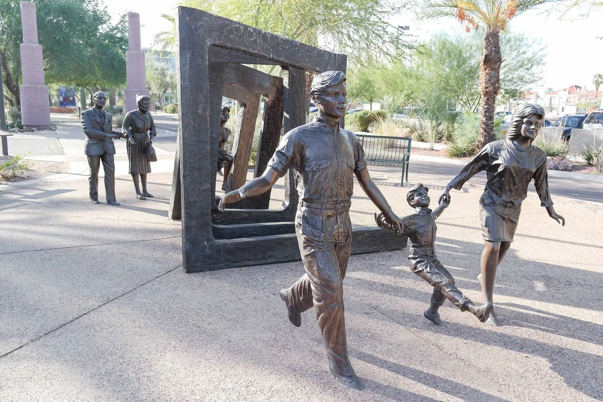 File:Cancer Survivors Park-2.jpg