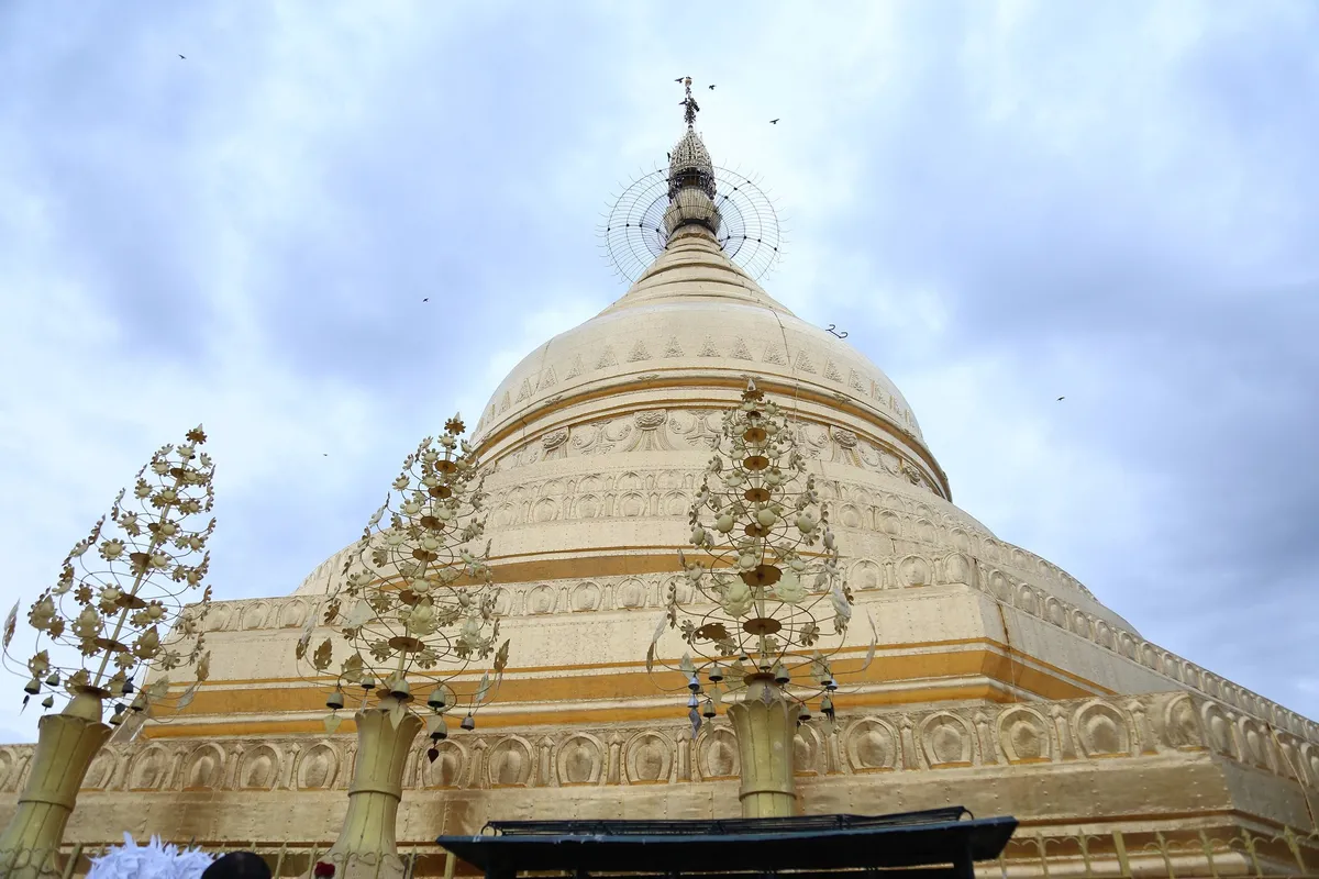 Shwezigon Pagoda Courtyard, Bagan