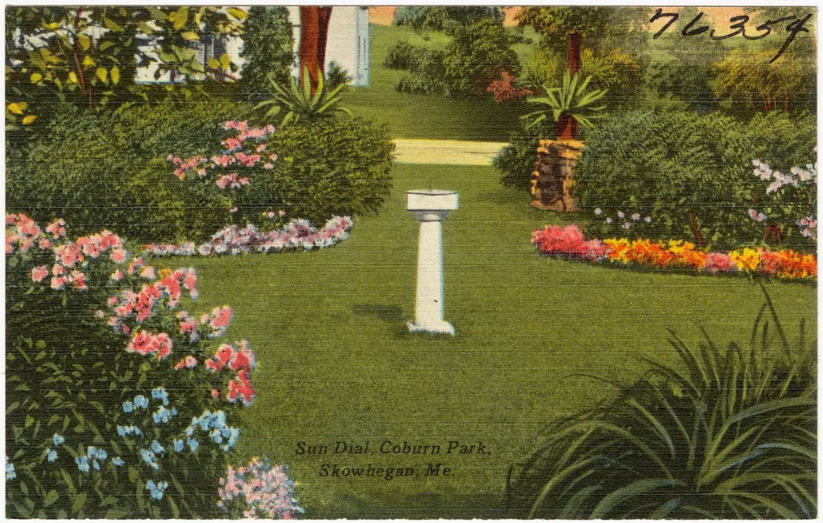 File:Sun Dial, Coburn Park, Skowhegan, Me (76354).jpg
