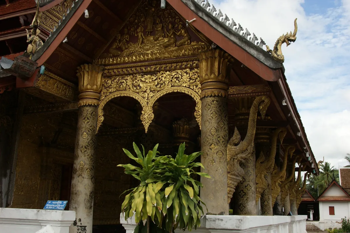 ຕະຫຼາດກາງຄືນ in Luang Prabang