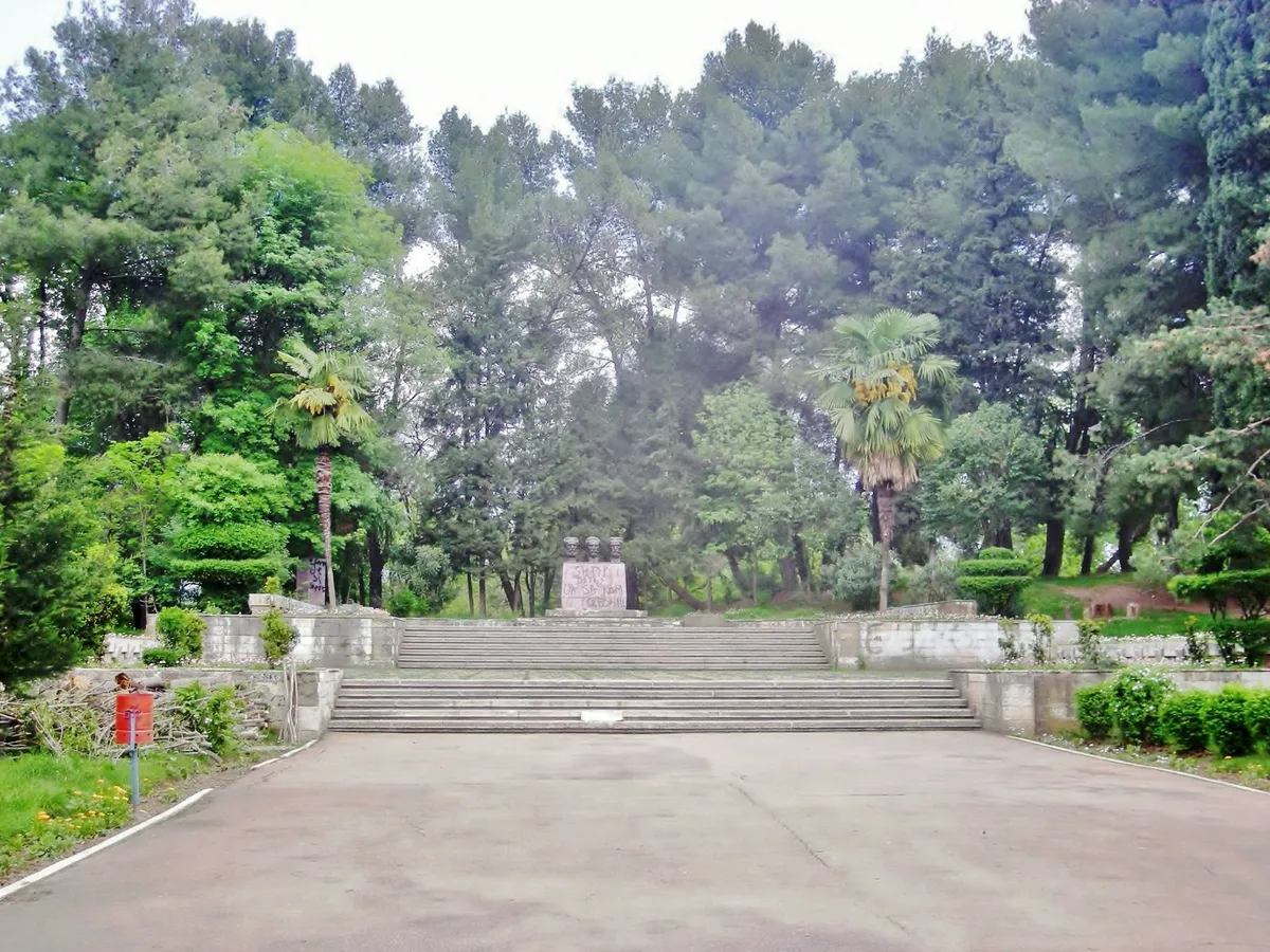 DEBATIK, Tirana