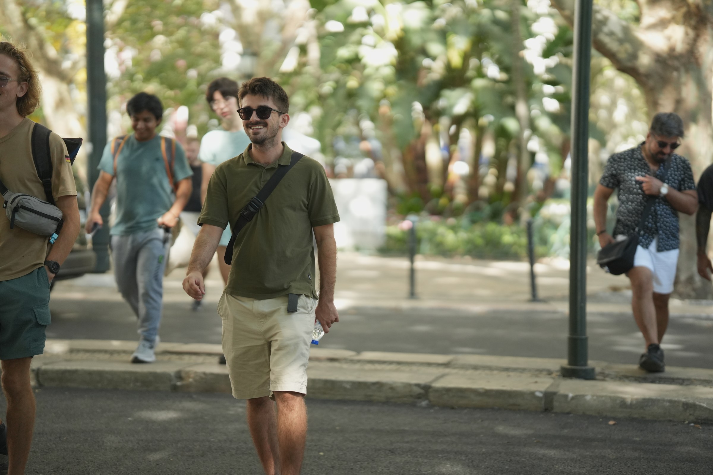 Real GoQuestIRL players on a Lisbon quest