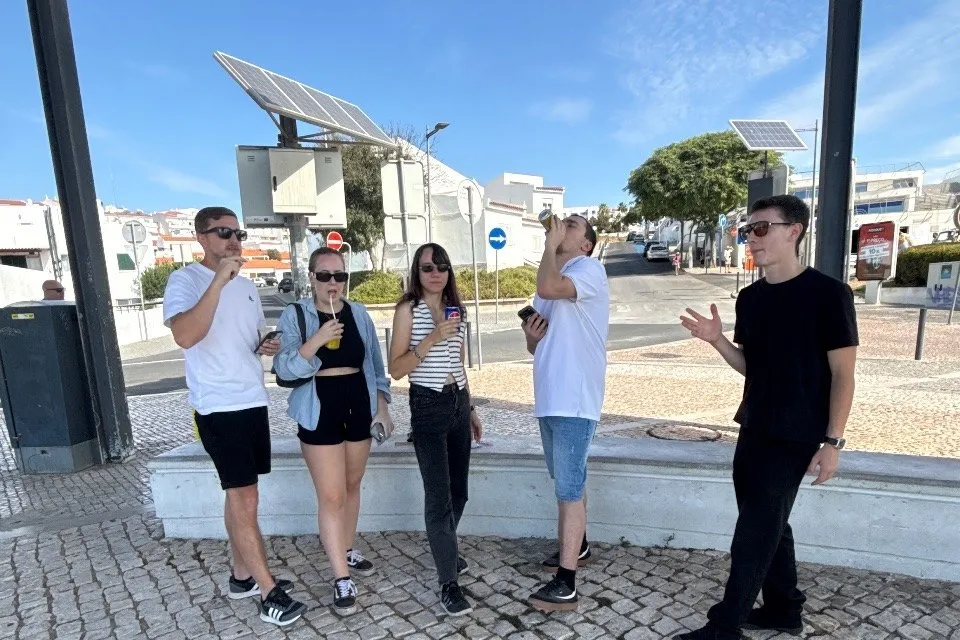 Players at a GoQuestIRL event in Lisbon, showing the style of the experience. Locations shown may differ from this quest's route.
