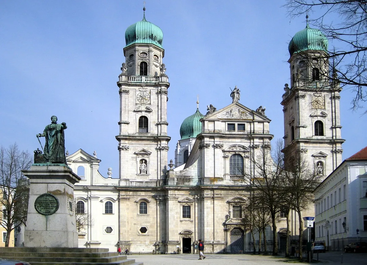 Passau: one of the places this quest takes you.