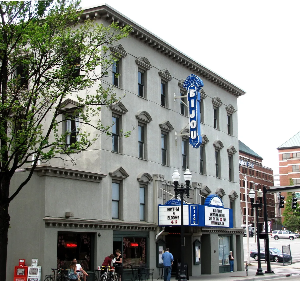 Knoxville: one of the places this quest takes you.