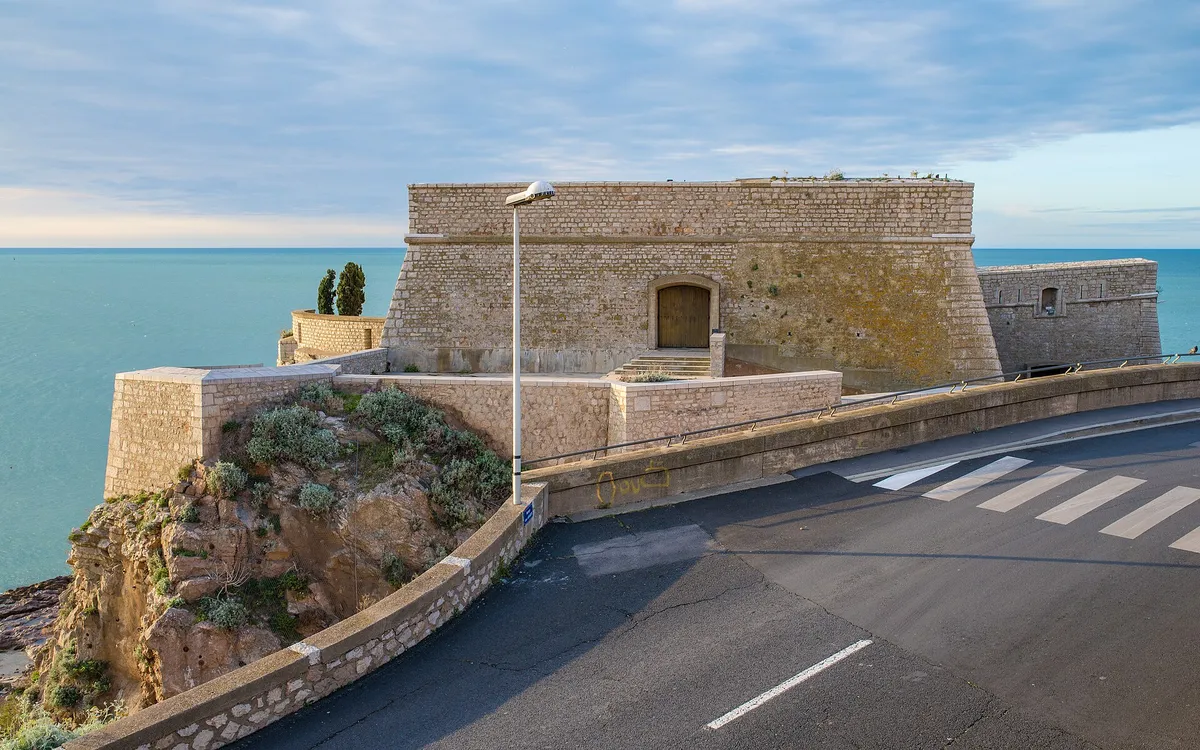 Sete: one of the places this quest takes you.