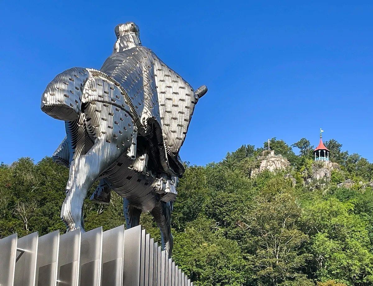 Karl IV, Karlovy Vary: where your mission begins.