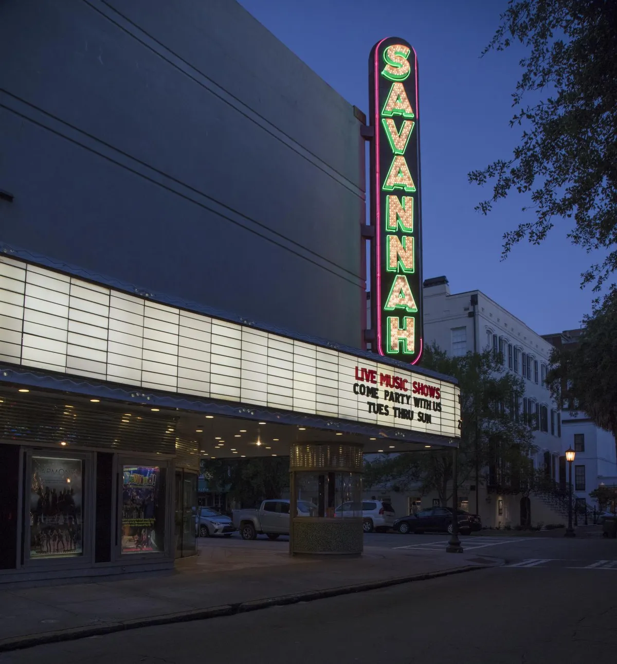 Savannah: one of the places this quest takes you.