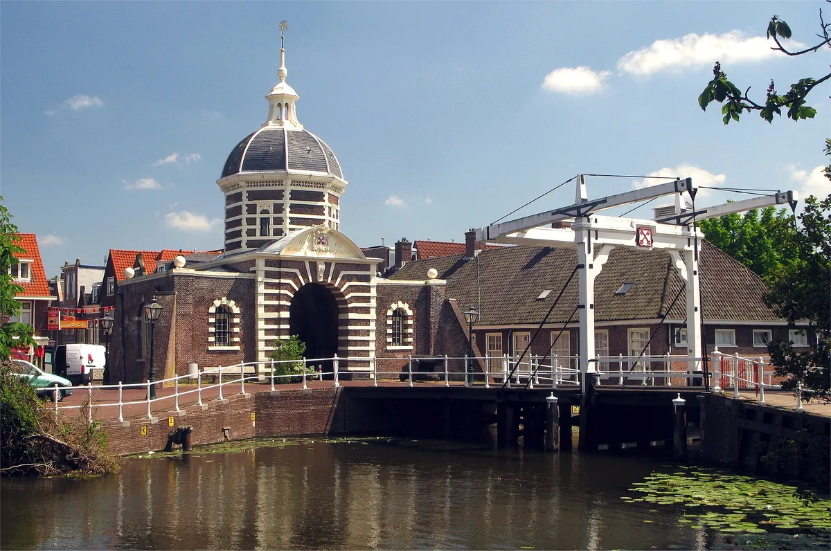 Leiden: one of the places this quest takes you.