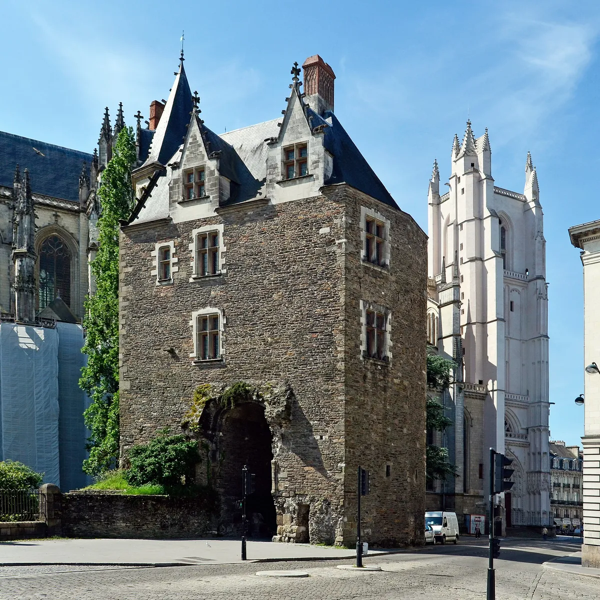 Nantes: one of the places this quest takes you.